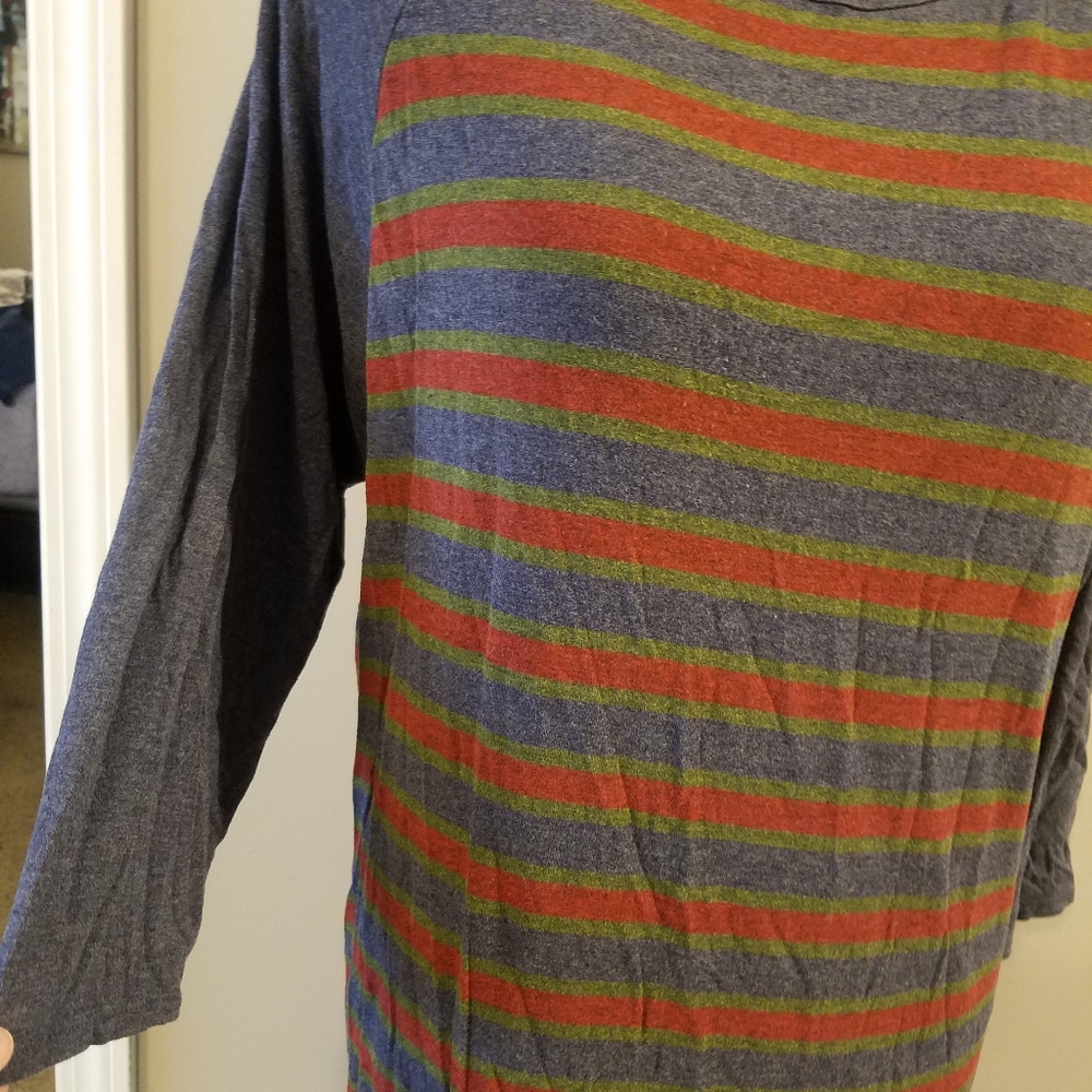 Long sleeve tee - Picture 3 of 6